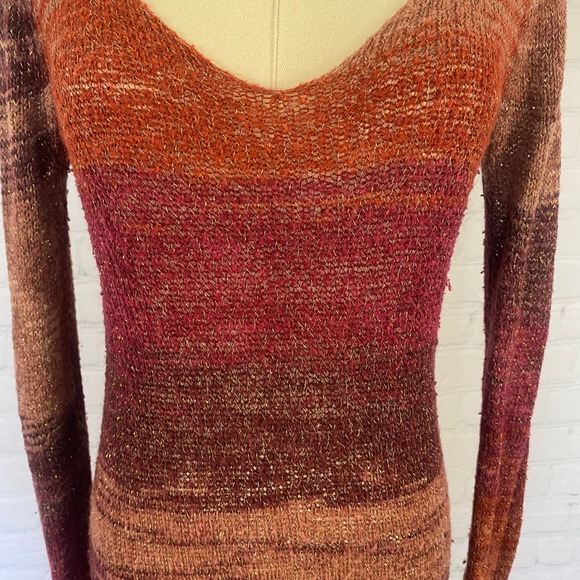 ⭐ 3/$15 Motherhood Maternity Small Purple Red Gold Loose Knit Sweater - Picture 3 of 9